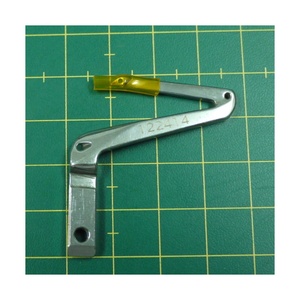 122-41407 Pièce de machine à coudre industrielle à boucleur inférieur pour JUKI MADE à TAIWAN pour machine à vêtements - Product Image 1