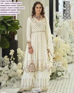Ensemble ethnique traditionnel pour femmes Snow Bloom, longueur au sol, style Bhandhani - Kurta/Kurti en tissu Chinon, séchage rapide, idéal pour les fêtes - Product Image 3