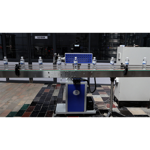 Máquina de Codificación Láser Automática para Botellas de Agua Potable, 250-300 BPM, Monitoreo Remoto, de Primera Clase - Product Image 1