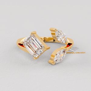 Anillo de compromiso Toi Et Moi con diamante cultivado en laboratorio de corte esmeralda, chapado en oro rosa de 14K, anillo nupcial abierto minimalista. - Product Image 1