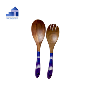 Ensemble de 2 cuillères en bois naturel avec manches colorées, ustensiles artisanaux légers, fabriqués au Vietnam - Product Image 5