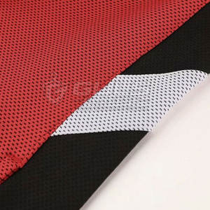 Trajes Deportivos Ligeros de Alta Calidad para Hombre al por Mayor - Colores y Logotipo Personalizables, Impresión, Secado Rápido, Transpirables, 100% Poliéster - Product Image 4