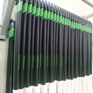 Bâton de hockey sur gazon P92M 36 pouces pour l'entraînement, lame noire à motifs verts - Product Image 1