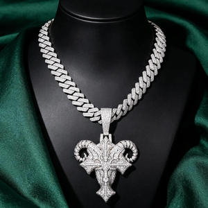 Pendentif Croix en Corne de Bélier Plaqué Or Glacé avec Moissanite, Collier Hip Hop Micro-Pavé Bling Charm - Product Image 4