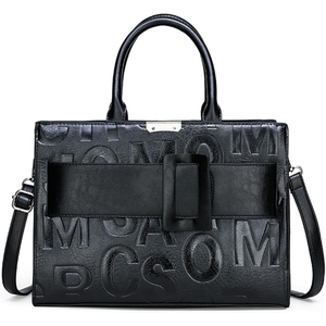 Bolso de hombro profesional para mujer, diseño estructurado, espacioso, elegante, de cuero genuino, para el trabajo. - Product Image 3