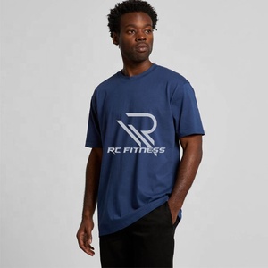 Le confort respirant : le T-shirt classique à poches en coton luxueux. Sublimez votre couche de base : le tee-shirt doux et élégant. - Product Image 3