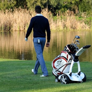รถเข็นกอล์ฟไฟฟ้า Stewart Golf X10 Follow Signature พร้อมแบตเตอรี่เสริม สีขาวมุก - Product Image 3