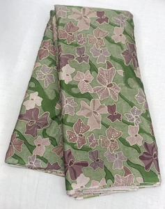 Tela Premium 100% Poliéster Bordada de Secado Rápido, Ecológica, de Alto Gramaje (80 GSM), 43/44 Pulgadas de Ancho, para Blazers/Trajes de Mujer - Product Image 5