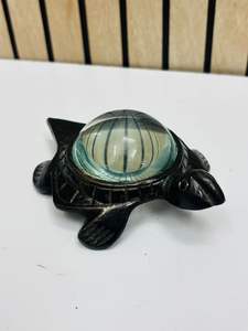 Presse-papiers en forme de tortue de 2 pouces en laiton massif noir antique avec loupe intégrée |   Loupe de bureau décorative - Product Image 4