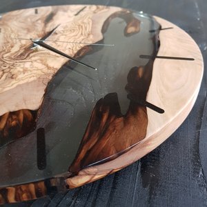 Custom Olive Wood & Resin Wall <b>Clock</b>: Live Edge Rustic Art High Quality Wood and Epoxy Resin Round Shape Classic Design - Product Image 2