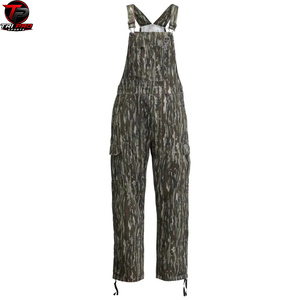 Salopette de chasse verticale camouflage pour homme, avec bretelles réglables, boucles, poche poitrine et double rabat latéral cargo - Product Image 1