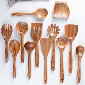 Ensemble d'ustensiles de cuisine en bois d'olivier gravé, faits à la main, personnalisés - Product Image 1