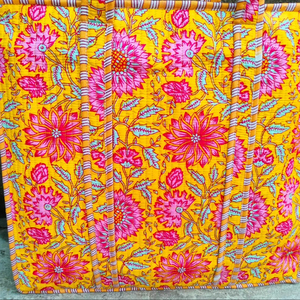Sac fourre-tout en coton matelassé jaune vibrant de style bohème de haute qualité, élégant, artisanal, grand sac à bandoulière - Product Image 1