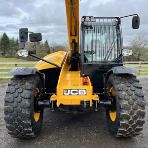 Chariot télescopique JCB haute performance 542-70 — 7 m — 4 100 kg - Product Image 1