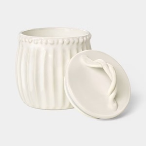 Bocal de rangement élégant en céramique avec couvercle à poignée sculptée, texture cannelée, hermétique, pour cuisine, organisateur décoratif de comptoir - Product Image 3