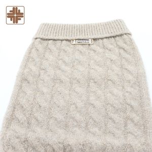 Pull en laine et acrylique pour chien, design classique et simple, de luxe, fabriqué à Taïwan, col roulé, lavable - Product Image 5