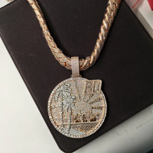จี้เพชรโมอิสซาไนต์ชุบทองคำขาว 18K รุ่น Dream Chasers ดีไซน์หรูหราสำหรับทุกเพศ - Product Image 2