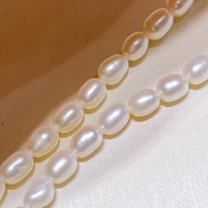 Collar de Cuentas de Agua Dulce de 4-5 mm para Mujer, Diseño de Nicho, Colgantes y Dijes de Moda para Joyería DIY o Venta al por Mayor - Product Image 3