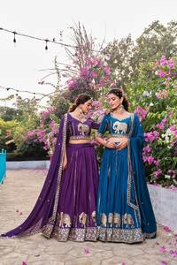 LAHENGA CHOLI DUPATTA, Hilo de Seda Vichitra Puro, Bordado con Lentejuelas - Product Image 6