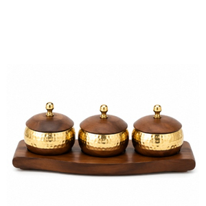Élégant coffret à fruits secs en métal bicolore avec plateau de service en bois ondulé et 3 bols à bonbons à couvercles, pour servir des noix et des en-cas décoratifs - Product Image 1
