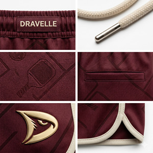 Shorts de pickleball bordeaux personnalisés en gros avec impression sublimée sur le terrain, passepoil crème et poches zippées - Product Image 5