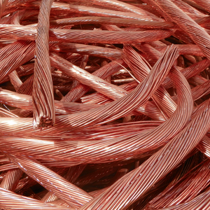 Chatarra de alambre de cobre, material de cobre industrial con acabado brillante, ideal para recuperación eléctrica, fundición y gestión de recursos. - Product Image 3