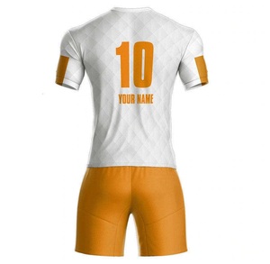 Maillot de football américain unisexe personnalisé à manches courtes, col en V, respirant, ajusté, avec impression par sublimation et short à taille élastique - Product Image 4