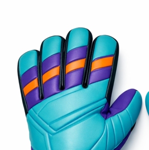 Gants de gardien de but de football avec une adhérence améliorée de la paume, résistance aux chocs et ajustement sûr du poignet - Product Image 6