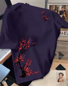 Camiseta de Hombre Estilo Chino con Estampado de Flores de Ciruelo Pintado a Mano, Cuello Redondo, Manga Corta, Corte Regular, 100% Algodón Transpirable de Punto - Product Image 6
