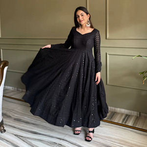 Conjunto de Anarkali con patrón Kali y tela de lona, listo para usar, con dupatta. - Product Image 1