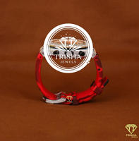 Jam Tangan Desainer Iced Out Tali Kamuflase Merah Bezel Berlian Jam Tangan Mewah Quartz
