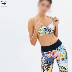Soutiens-gorge de sport respirants et unis, imprimés par sublimation, nouvelle mode, prix de gros usine, sur mesure pour le fitness et le yoga - Product Image 2