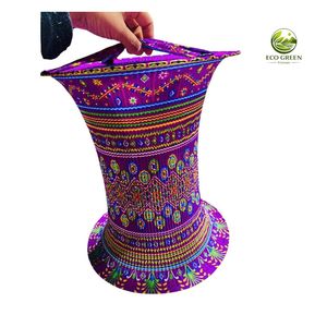 Lanterne en brocart artisanal du Vietnam du Nord-Ouest, colorée, ethnique, décoration de maison, ornement suspendu pour mariage et fête - Product Image 1