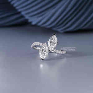 Anillo de Diamantes Cultivados en Laboratorio con Corte Marquesa y Redondo, Plata de Ley S925, Chapado en Oro Amarillo, Lujoso, 16 Piezas, 1.75 Quilates, Claridad EF - Product Image 2