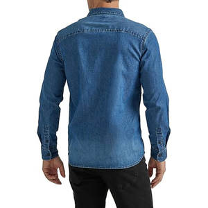 เสื้อเชิ้ตเดนิมทรงคลาสสิกสำหรับผู้ชาย รุ่นอเนกประสงค์ สีอินดิโก้ฟอกกลาง แขนยาว ติดกระดุม เหมาะสำหรับใส่ลำลอง - Product Image 3