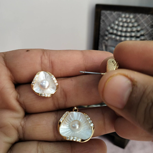 ชุดจี้เปลือกหอยมุกน้ำจืด ชุดมุกเปลือกหอยมุกเคลือบทอง ขายส่ง - Product Image 1