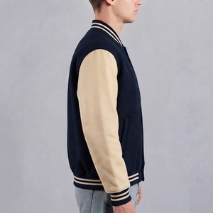 Nouvelle conception de veste varsity personnalisée pour hommes, veste bomber Letterman, corps en laine marine, manches en cuir crème, style universitaire baseball - Product Image 3