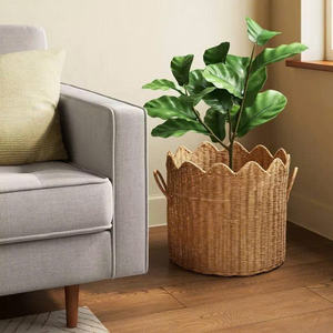 Cesta de Ratán con Borde Festoneado, Organizador Decorativo, Artesanía Vietnamita Hecha a Mano, Decoración Rústica Boho para el Hogar, Duradera - Product Image 4