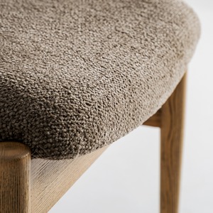Chaise de salle à manger d'hôtel moderne, fauteuil rembourré en tissu bouclé avec structure en bois pour mobilier de restaurant - Product Image 6