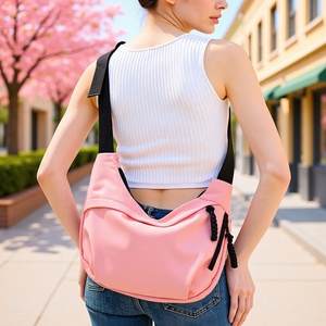 Sac à bandoulière rose en nylon de haute qualité pour femme, idéal pour la plage, les voyages et les étudiantes, sac hobo, sac fourre-tout, sac à main OEM & ODM. - Product Image 1