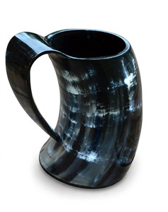 Taza de Cuerno de Búfalo Natural con Grabado de Barco Vikingo Hecho a Mano, Estilo Medieval Vintage, Taza Decorativa para Regalo - Product Image 1
