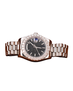 Reloj de Pulsera de Lujo Original Personalizado de Alta Calidad con Diamantes Moissanite y Esfera Negra para Hombre - Product Image 1
