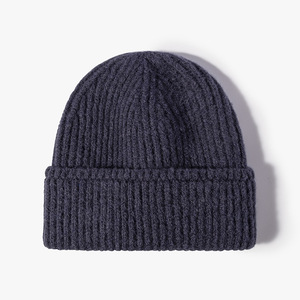 Produit tendance 2026, bonnets d'hiver classiques de haute qualité, broderie personnalisée du logo, bonnets en tricot, bonnet en tricot avec logo personnalisé - Product Image 3