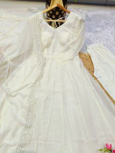 Fox Georgette robe à manches longues avec broderie Dupatta et fond en micro crêpe entièrement cousu ensemble de 3 pièces tailles M à XXL - Product Image 6