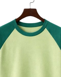 เสื้อยืดแขนสั้นคอกลมผ้าฝ้ายทรงแร็กแลนสำหรับผู้ชาย สีเขียวอ่อนเข้มสองสี ลำลอง ใส่สบายสำหรับฤดูร้อน  แบบเรียบ ย้อมสี  ถักทอ  รับสกรีนโลโก้ - Product Image 4