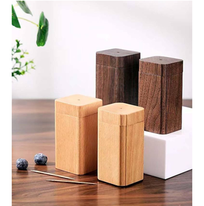 Personnalisez le logo et la taille - 4 accessoires décoratifs de table sur mesure - Porte-cure-dents en bois fabriqué sur mesure à prix abordable - Product Image 1