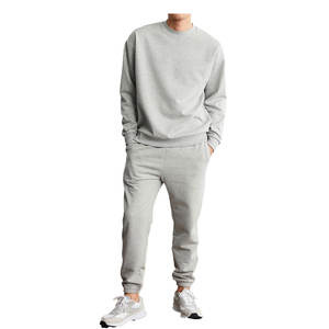 Ensemble de survêtement décontracté pour homme avec sweat à capuche et pantalon de jogging, tissu doux, coupe confortable, idéal pour le quotidien, les voyages et les entraînements. - Product Image 5