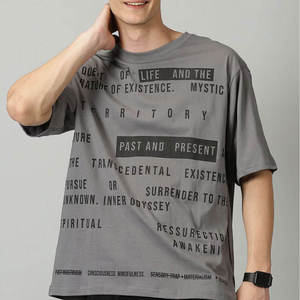 T-shirt gris surdimensionné pour homme avec imprimé lettres, manches courtes, col rond, jersey décontracté en coton respirant - Product Image 1