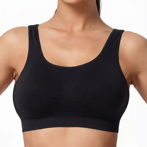 Brassière de sport respirante de haute qualité à bretelles longues et col carré, idéale pour le yoga et le fitness, avec coussinets amovibles - Product Image 3