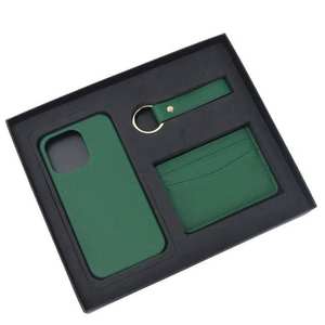 Juego de Regalo de Lujo Personalizado con Funda para Teléfono, Porta Tarjetas y Anillo para Llaves de Cuero Pebble para iPhone Series 12, 13 y 14 - Product Image 3